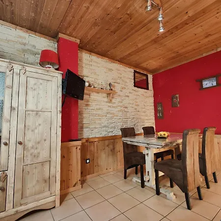 Apartman Hostdomus - Abete Flat *